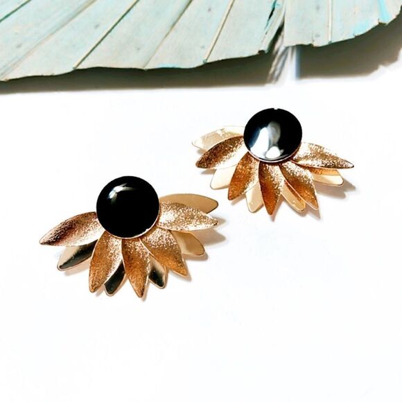 Gold leaf earrings #13 - Picture 1 of 3